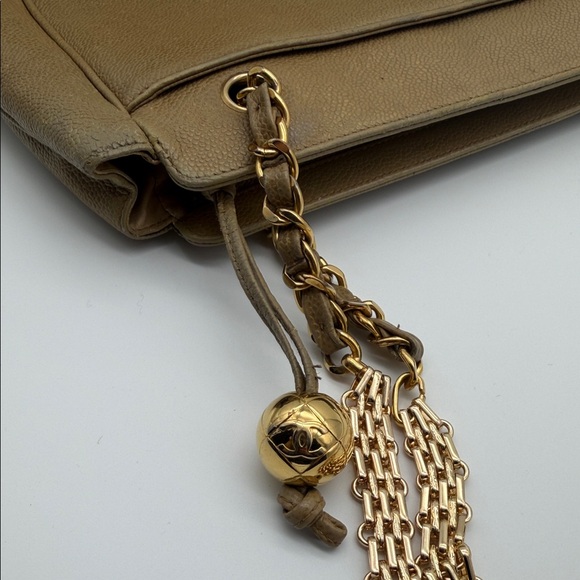 Chanel Triple CC Tote Bag in Caviar Leather - Picture 14 of 16